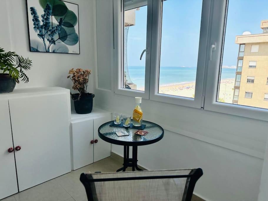Apartamento A Pie De Playa. Καντίζ Εξωτερικό φωτογραφία